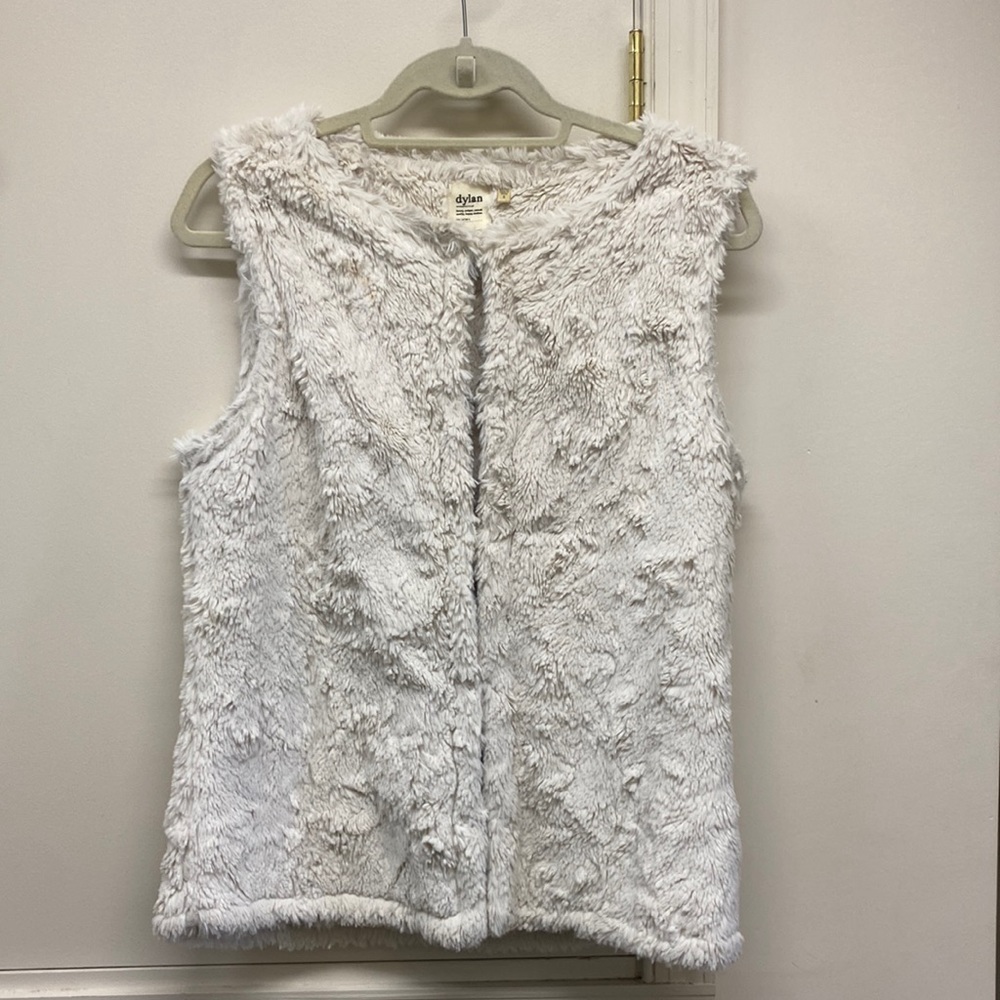 Dylan Ivory Faux Fur Vest Size Small